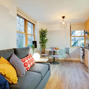  Appartement Griffith Halls Of