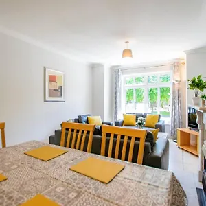  Holiday home 106 - The Townhouse By Shortstays Ireland