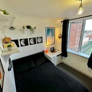 Custom House, 1 Room, 1 Dublino